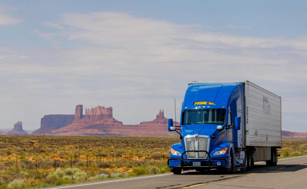 Featured image for article: Key Critical Issues Affecting the US Trucking Industry in 2024