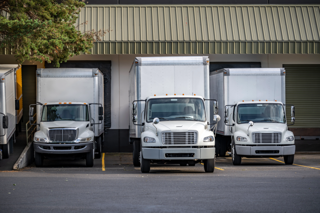 Featured image for article: Maximizing Your Earnings as a Box Truck Owner-Operator